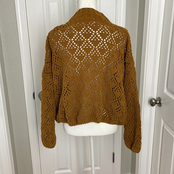 Pol mock neck crochet sweater Large - Picture 4 of 10